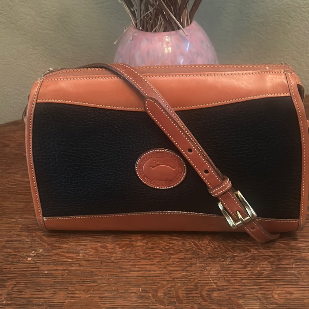 Dooney & Bourke All Weather Leather Vintage Dover Shoulderbag/Crossbody